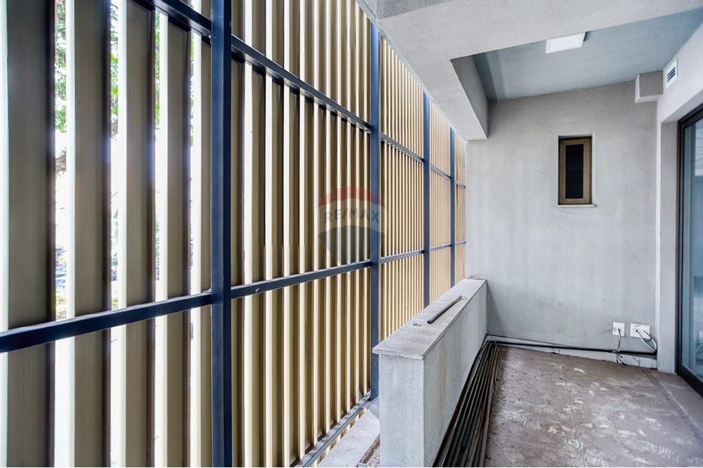 Cj. Comercial/ Sala - Alugar - São Paulo , São Paulo - 04dormitorios023.jpg - Varanda - 601081092-6