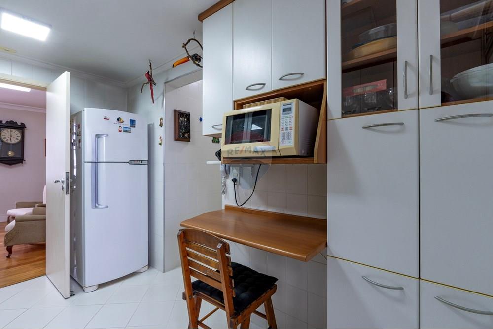 Apartamento à venda com 2 quartos, 85m² - Foto 18