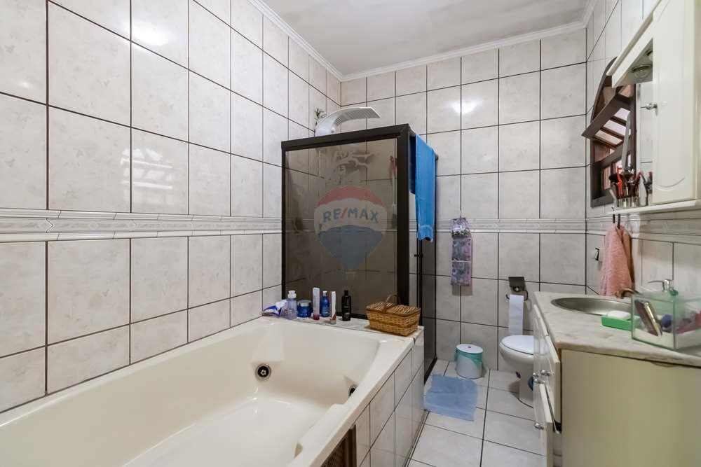 Casa à venda com 3 quartos, 250m² - Foto 9