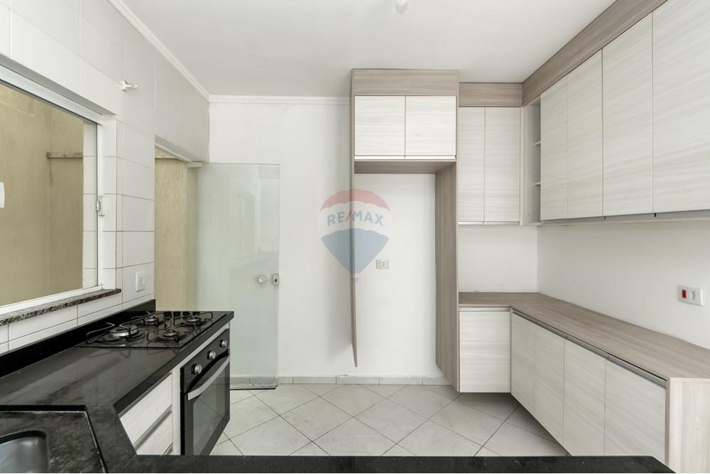 Casa à venda com 2 quartos, 70m² - Foto 1