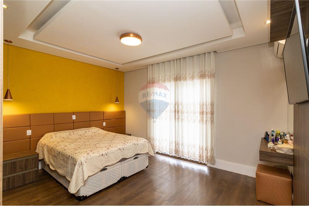 Casa à venda com 3 quartos, 150m² - Foto 17