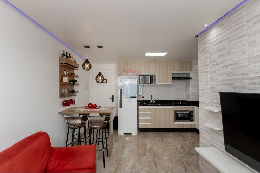 Apartamento à venda com 2 quartos, 40m² - Foto 9