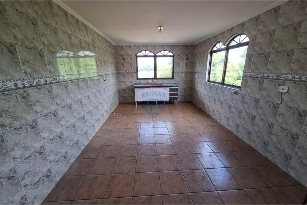 Casa para alugar com 4 quartos, 290m² - Foto 9