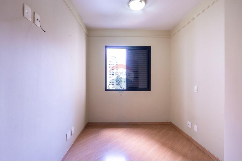 Apartamento à venda com 3 quartos, 105m² - Foto 18