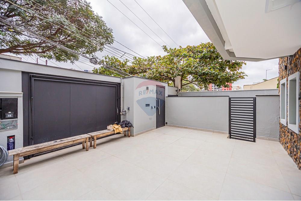 Casa à venda com 5 quartos, 285m² - Foto 3
