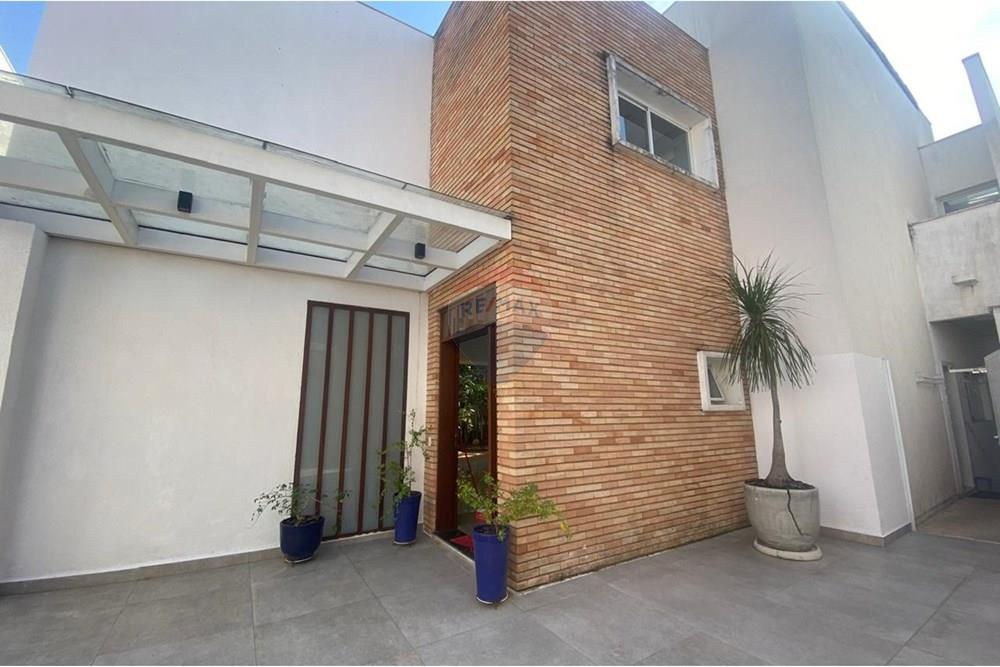 Casa de Condomínio para alugar com 5 quartos, 550m² - Foto 29