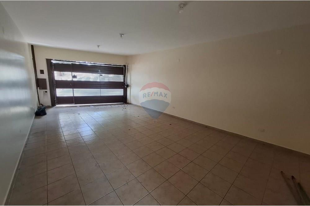 Casa para alugar com 4 quartos, 290m² - Foto 3