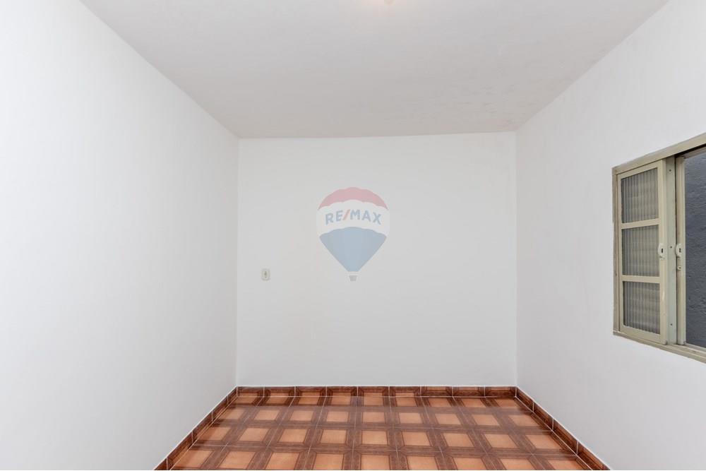Casa à venda com 2 quartos, 125m² - Foto 12