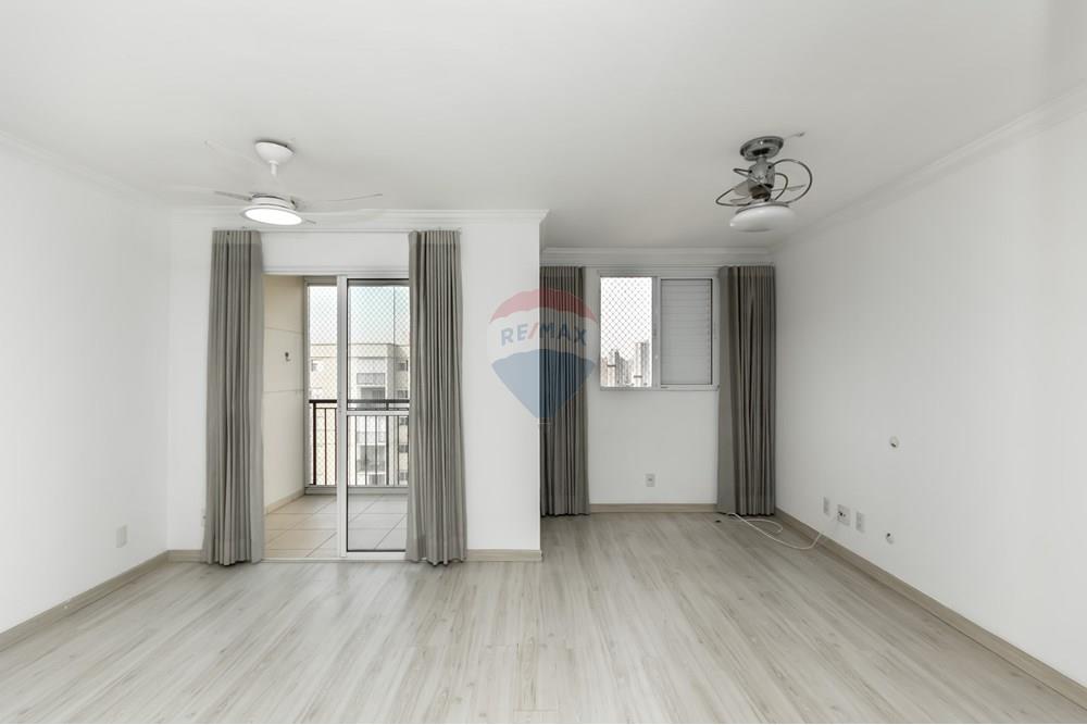 Apartamento à venda com 3 quartos, 70m² - Foto 3