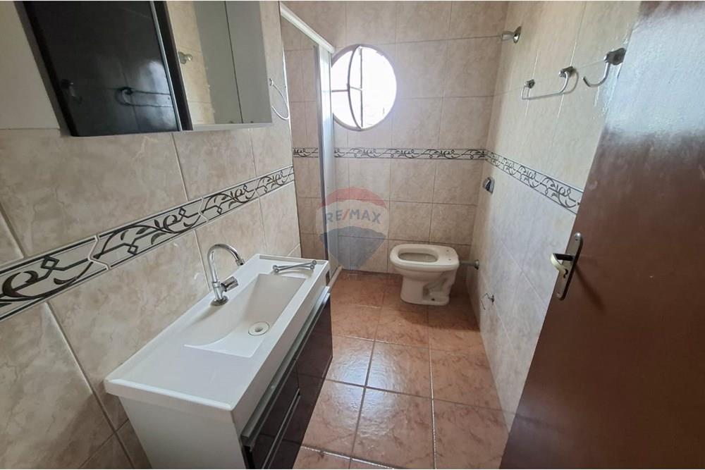 Casa para alugar com 4 quartos, 290m² - Foto 11