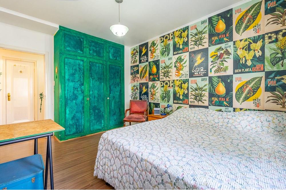 Apartamento à venda com 3 quartos, 130m² - Foto 2