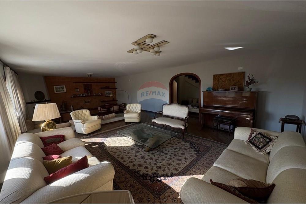 Casa para alugar com 5 quartos, 506m² - Foto 2