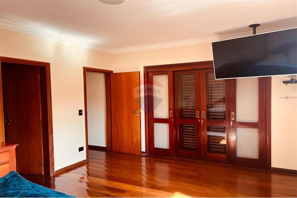 Sobrado para alugar com 4 quartos, 560m² - Foto 5