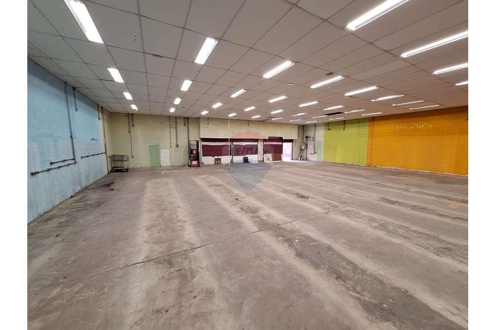 Depósito-Galpão-Armazém para alugar com 4 quartos, 409m² - Foto 7