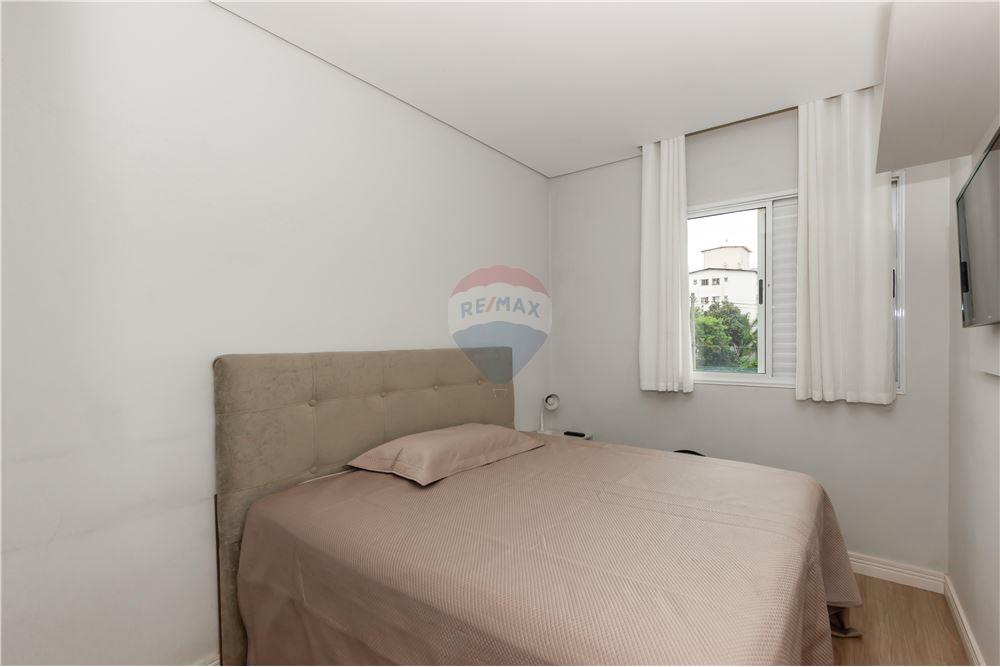 Apartamento à venda com 2 quartos, 62m² - Foto 14