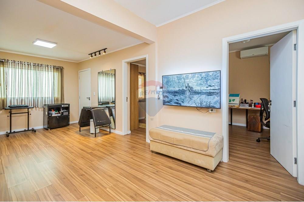 Casa à venda com 5 quartos, 285m² - Foto 45