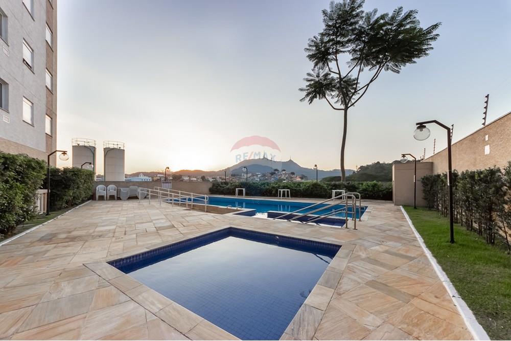 Apartamento à venda com 2 quartos, 40m² - Foto 25