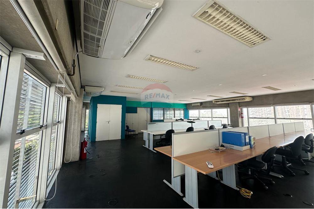 Prédio Inteiro para alugar, 700m² - Foto 3