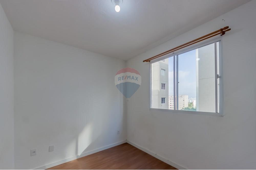 Apartamento à venda com 2 quartos, 41m² - Foto 4