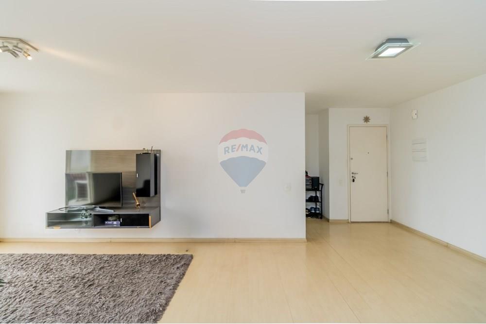 Apartamento à venda com 3 quartos, 107m² - Foto 9