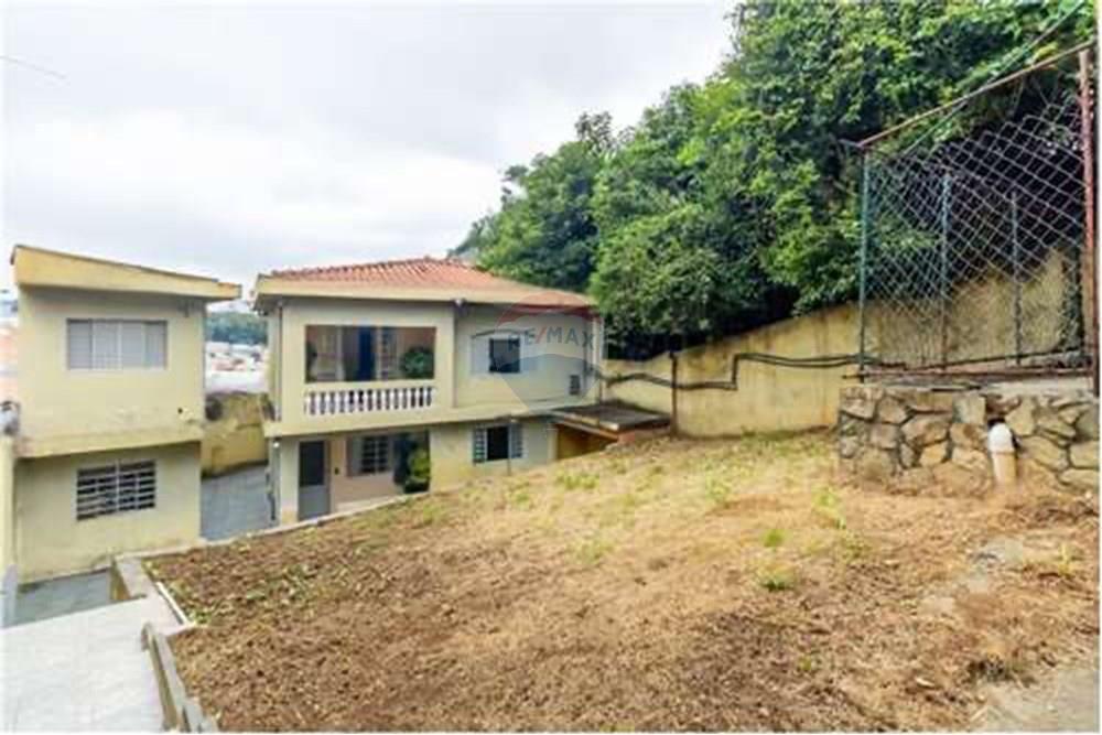 Casa à venda com 6 quartos, 260m² - Foto 2