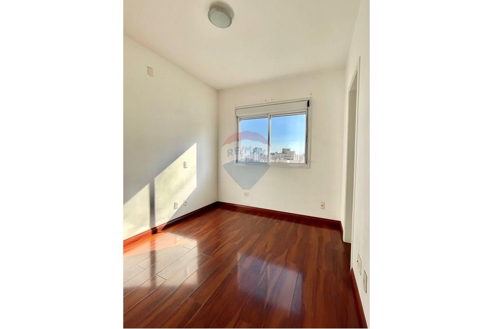 Apartamento à venda com 4 quartos, 250m² - Foto 18