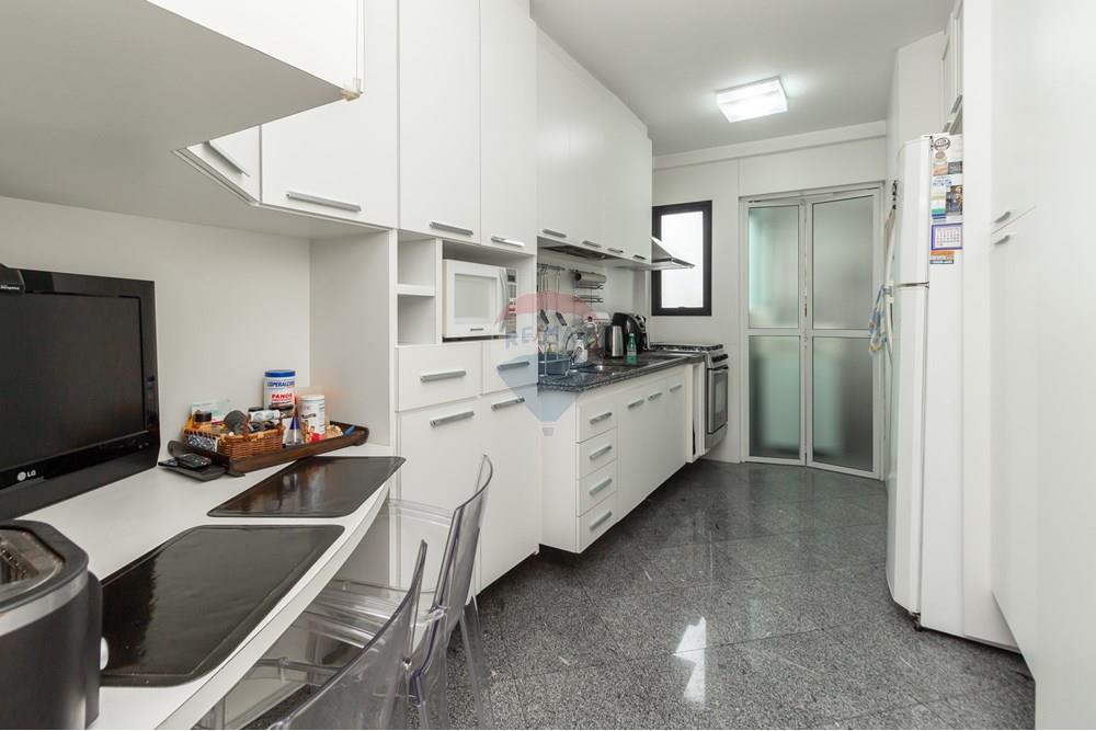 Apartamento à venda com 3 quartos, 96m² - Foto 10