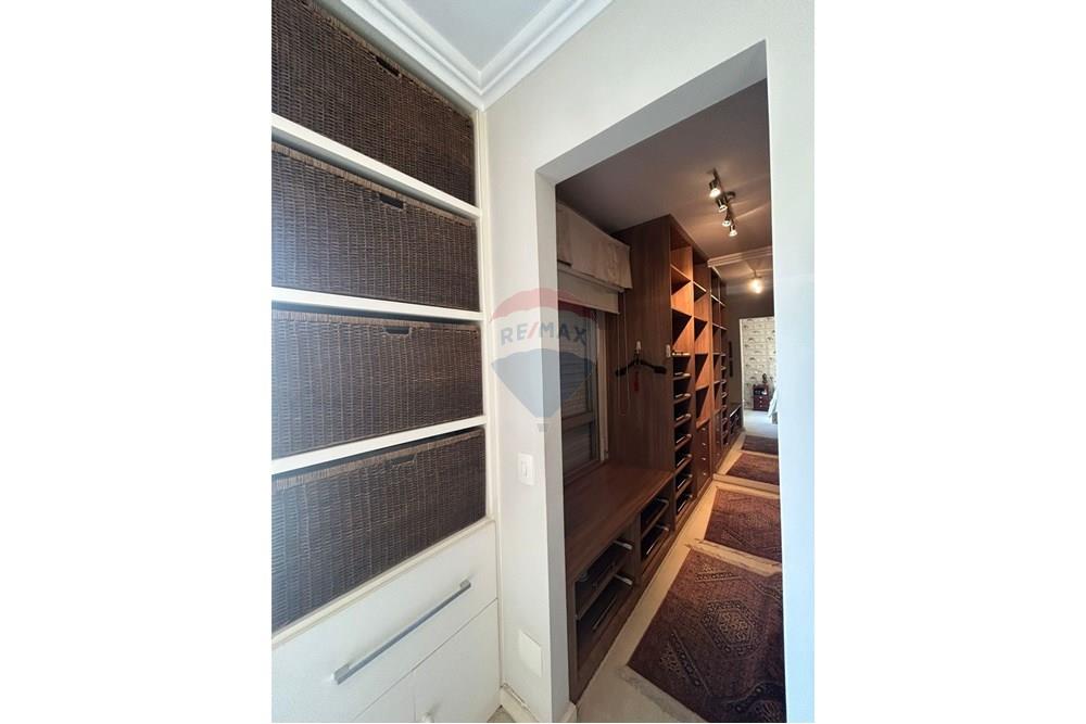 Apartamento - Alugar - São Paulo , São Paulo - 8f0d5e30-e9a0-4076-9ed3-893c0871663d.jpeg - Closet - 601361019-3138
