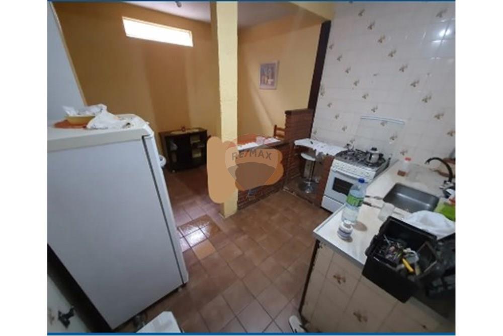 Casa à venda com 6 quartos, 188m² - Foto 13