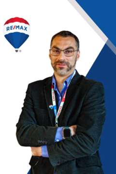 Adriano Martins Aguirre - RE/MAX NOBLE