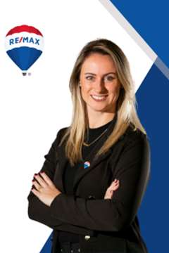 Thamires Schmitt - RE/MAX NOBLE