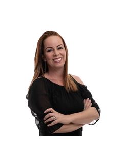 Luciane Morales - RE/MAX VETTER