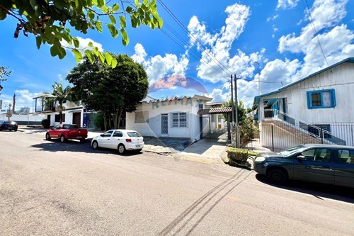 Venda-Casa-Avenida Comandante Kramer , 960  - José Bonifácio , Erechim , Rio Grande do Sul , 99701542-612761001-65