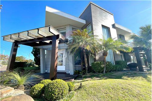 For Sale-Townhouse-AV.Central,2000-Zona Nova Capao da Canoa. , 01  - Zona Nova , Capão da Canoa , Rio Grande do Sul , 95555000-612671028-1