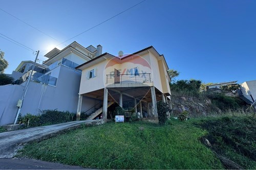 Venda-Casa-Rua José Francisco Biavatti , 01  - Próximo ao Posto Biowall  - Universitário , Sarandi , Rio Grande do Sul , 99560000-610341006-375