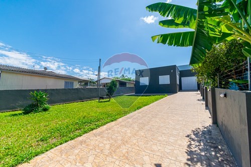 Venda-Casa-Rua Tôrres , 89  - Escola Getúlio Vargas  - Vila Vista Alegre , Cachoeirinha , Rio Grande do Sul , 94945550-610381012-257