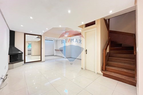 Venda-Casa de Condomínio-Rua Doutor Barcelos , 2317  - Próximo Avenida Cavalhada  - Tristeza , Porto Alegre , Rio Grande do Sul , 91910251-610191048-32