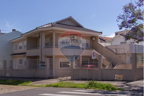 Venda-Casa-Praça Alfred Sehbe , 122  - Avenida do Forte  - Vila Ipiranga , Porto Alegre , Rio Grande do Sul , 91360340-610101004-67