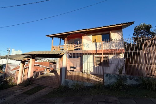 Venda-Casa-Rua Celeste Mandelli , 148  - Colina Sorriso , Caxias do Sul , Rio Grande do Sul , 95032080-610301070-34