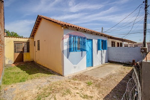 Venda-Casa-RUA VITÓRIA , 11  - ESQUINA RUA RIO GRANDE DO NORTE  - Pinheiro Machado , Santa Maria , Rio Grande do Sul , 97030610-610311058-38