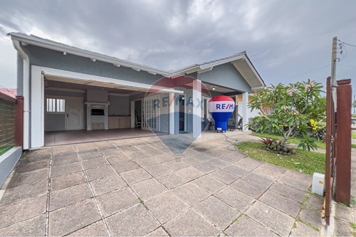 Venda-Casa-RUA RIO DA VARZEA , 471  - Centro , Xangri-lá , Rio Grande do Sul , 95555000-612671032-30