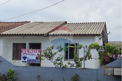 Venda-Casa-Rua Fábio Chiamenti , 137  - Rio Tigre , Erechim , Rio Grande do Sul , 99708180-612761001-61