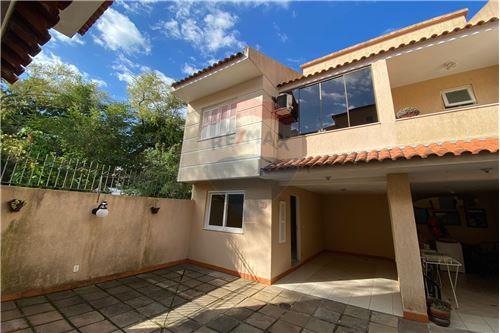 For Sale-Two Level House-Av orleans , 638  - Frente esquadrão  - Guarujá , Porto Alegre , Rio Grande do Sul , 91770-620-610151016-26