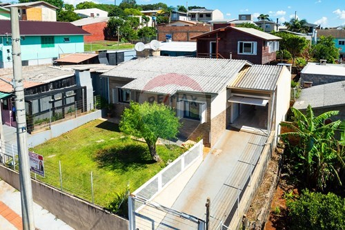 Venda-Casa-Rua Vittore Angelo Bosio , 173  - Copas Verdes , Erechim , Rio Grande do Sul , 99709-482-612761026-38