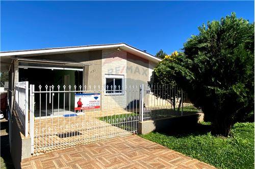 Venda-Casa-R. Solferino Agostinni , 348  - Santa Lúcia , Marau , Rio Grande do Sul , 99150-000-610171005-120