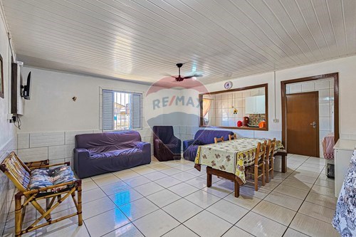 Venda-Casa-Rua Roberto Luiz Haas , 117  - Campina , São Leopoldo , Rio Grande do Sul , 93130765-610411084-28