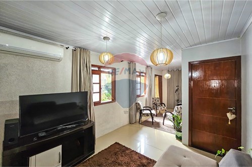 Venda-Casa-Rua Maneco Pedroso , 193  - 4 Quadras do Stok Center Boqueirão  - Boqueirão , Passo Fundo , Rio Grande do Sul , 99030190-612621056-26