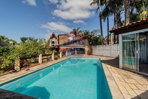 Venda-Casa-Avenida Espírito Santo , 3235  - Laranjal , Pelotas , Rio Grande do Sul , 96090260-610211008-335