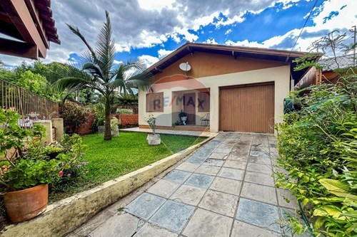 Venda-Casa-Rua João Pereira Chaves , 347  - Jardim América , São Leopoldo , Rio Grande do Sul , 93032320-610411036-122