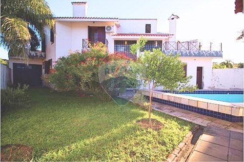 Venda-Casa-Rua Guilherme Ráu , 210  - São José , Santa Maria , Rio Grande do Sul , 97095200-610471003-9